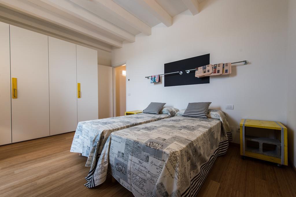 Ferienwohnung Luoghi Comuni Porta Palazzo Turin Exterior foto