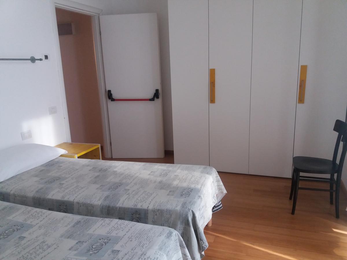 Ferienwohnung Luoghi Comuni Porta Palazzo Turin Exterior foto